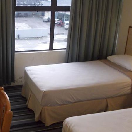 Sri Sutra Hotel Bandar Puchong Utama Zewnętrze zdjęcie